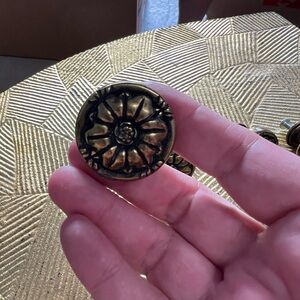 Vintage Floral Brass Knob